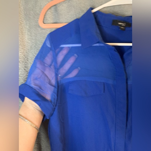 Very J Women’s blue blouse size large - Picture 3 of 4